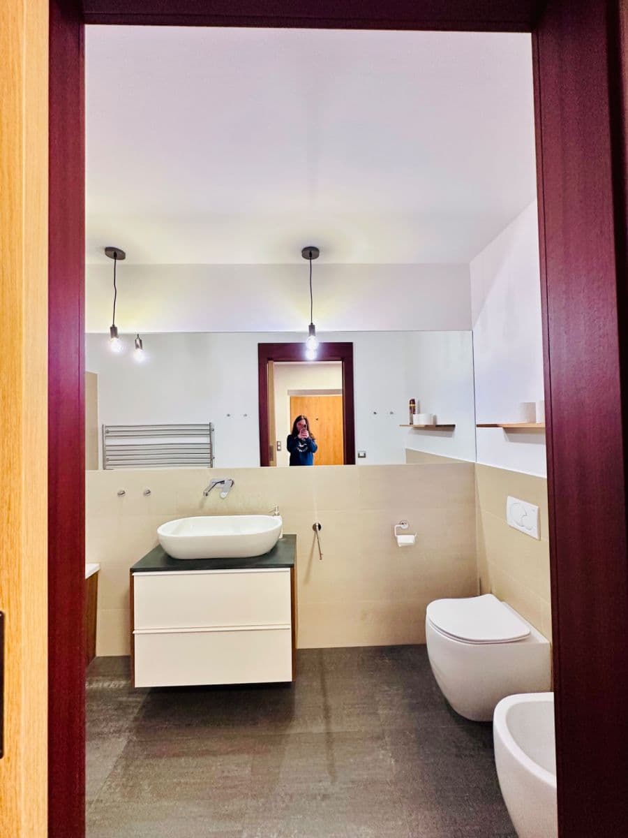 2 bedroom with open-plan kitchen flat to rent, 77 m², Pod Hliništěm, Prague, Prague 2 bedroom with open-plan kitchen flat to rent, 77 m², Pod Hliništěm, Prague, Prague