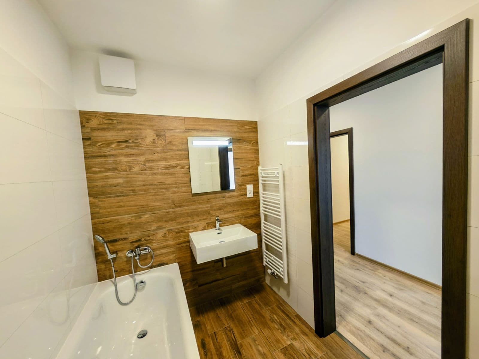 1 bedroom with open-plan kitchen flat to rent, 56 m², Topolová, Olomouc, Olomoucký Region 1 bedroom with open-plan kitchen flat to rent, 56 m², Topolová, Olomouc, Olomoucký Region