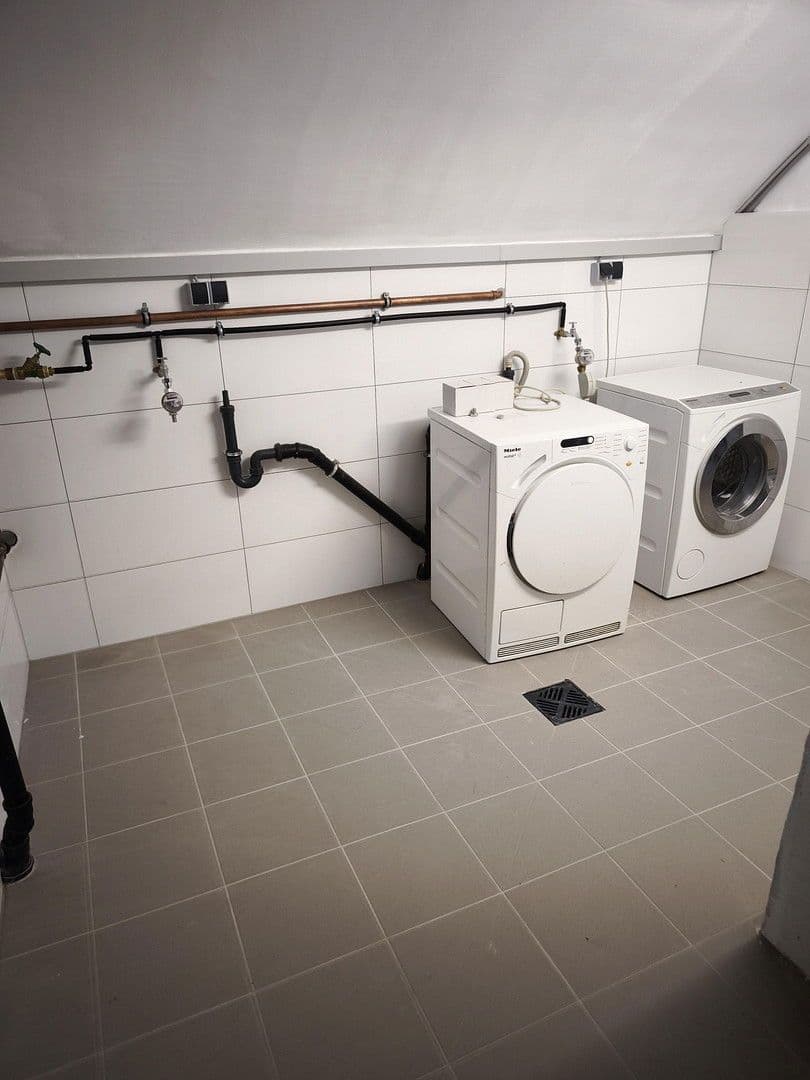 3 bedroom flat to rent, 71 m², Buchrainstraße 49, Frankfurt am Main, Hesse 3 bedroom flat to rent, 71 m², Buchrainstraße 49, Frankfurt am Main, Hesse