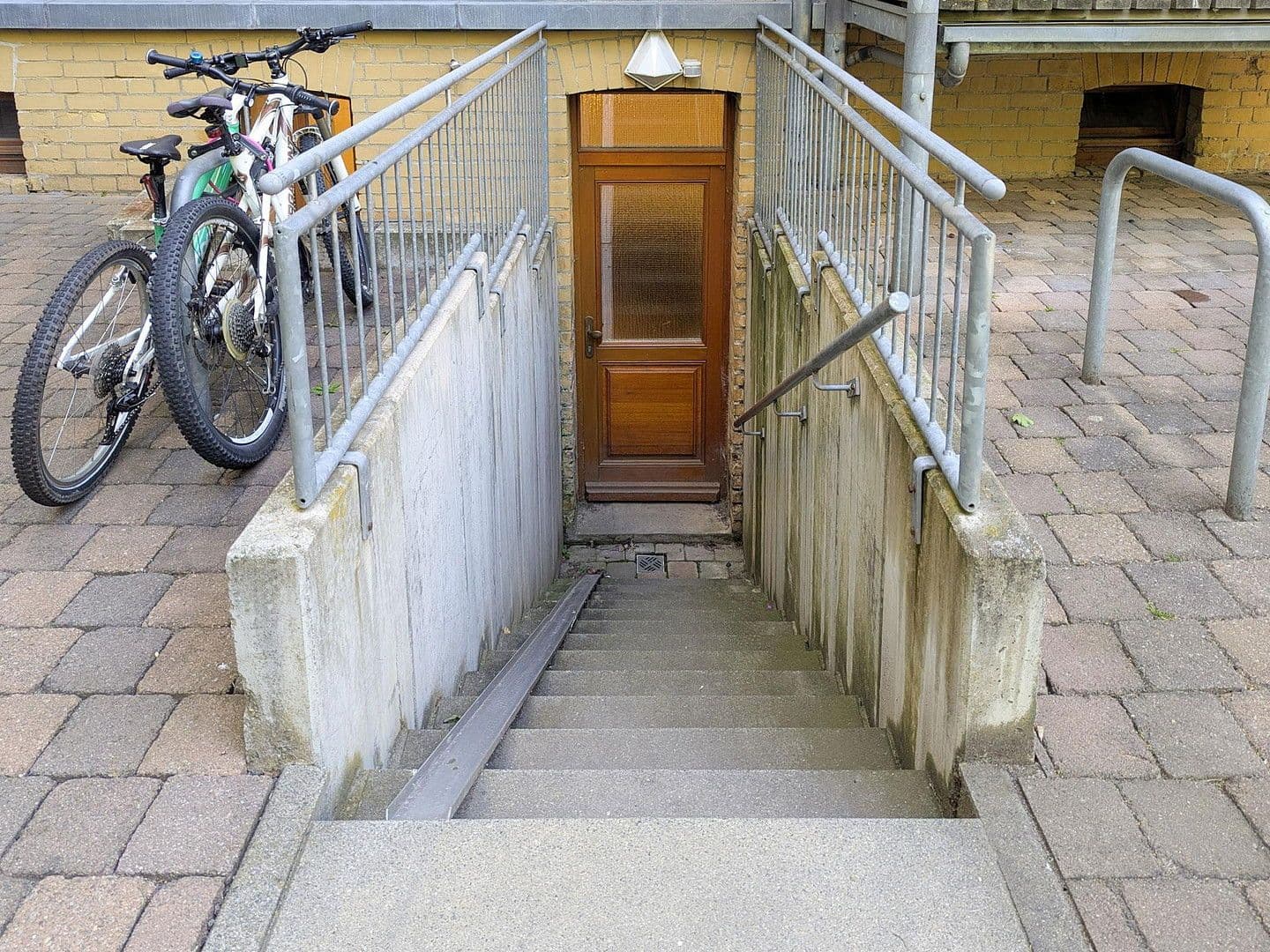 2 bedroom flat to rent, 61 m², Viertelsweg 47, Leipzig, Saxony 2 bedroom flat to rent, 61 m², Viertelsweg 47, Leipzig, Saxony