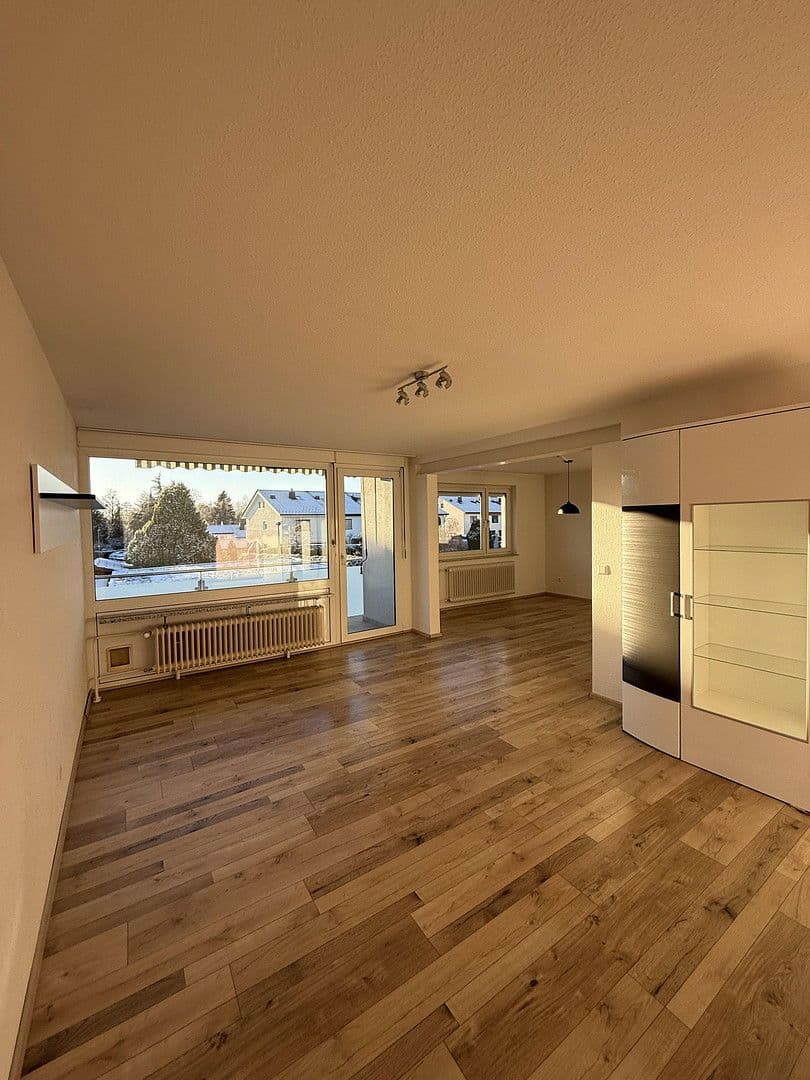 1 bedroom with open-plan kitchen flat to rent, 63 m², Friedrichshafen, Baden-Württemberg 1 bedroom with open-plan kitchen flat to rent, 63 m², Friedrichshafen, Baden-Württemberg