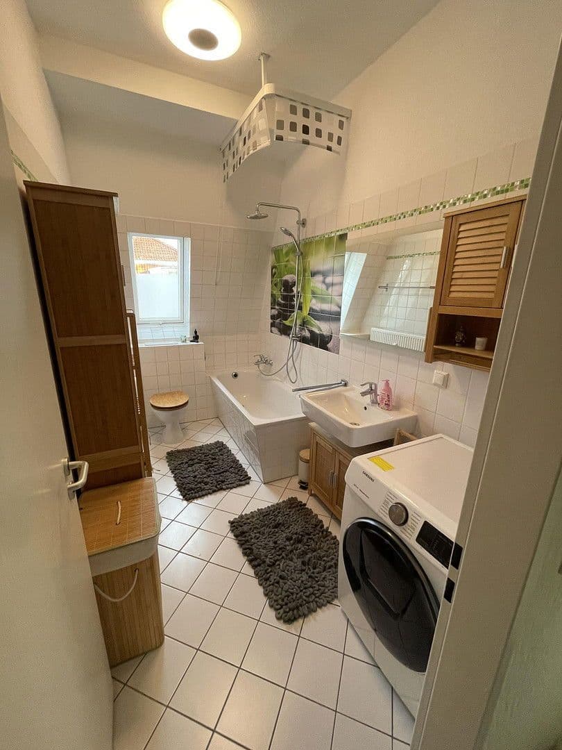 1 bedroom with open-plan kitchen flat for sale, 67 m², Kleinziethener Straße, 220, Blankenfelde-Mahlow, Brandenburg 1 bedroom with open-plan kitchen flat for sale, 67 m², Kleinziethener Straße, 220, Blankenfelde-Mahlow, Brandenburg