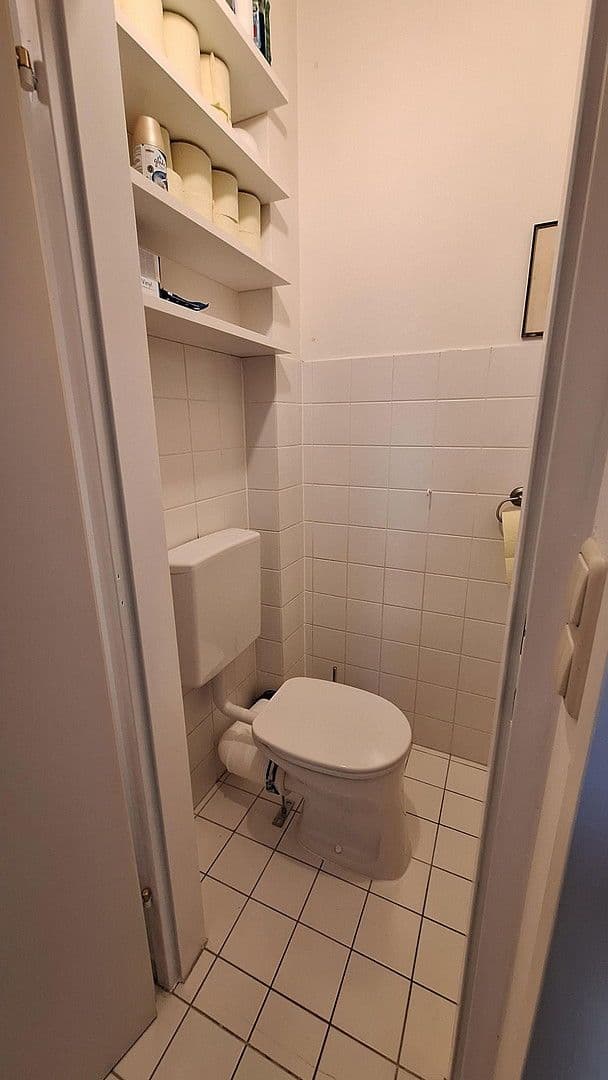 2 bedroom flat for sale, 40 m², Obere Bahngasse 26, Wien, Vienna 2 bedroom flat for sale, 40 m², Obere Bahngasse 26, Wien, Vienna