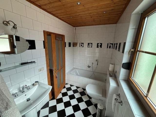 house for sale, 138 m², Weisendorf, Bavaria house for sale, 138 m², Weisendorf, Bavaria