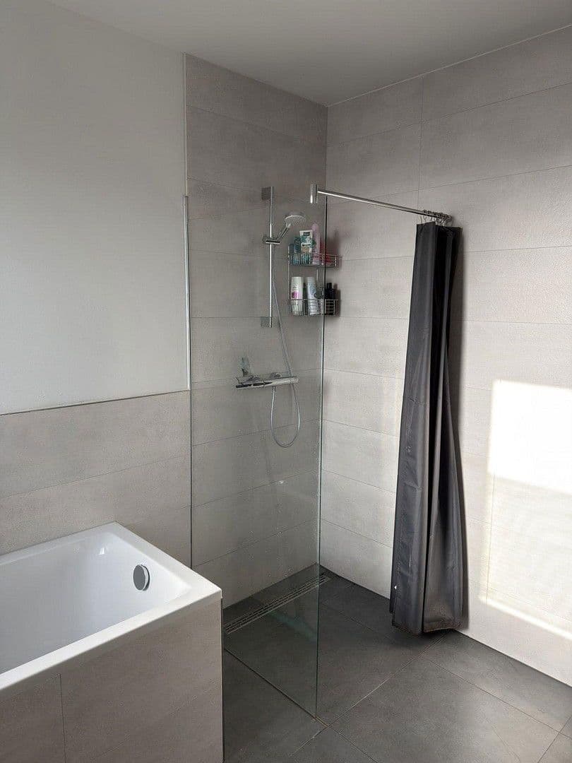 5 bedroom flat to rent, 135 m², Am Siefen 54, Solingen, North Rhine-Westphalia 5 bedroom flat to rent, 135 m², Am Siefen 54, Solingen, North Rhine-Westphalia