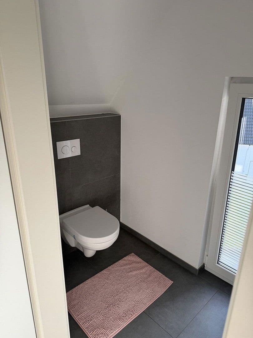 5 bedroom flat to rent, 135 m², Am Siefen 54, Solingen, North Rhine-Westphalia 5 bedroom flat to rent, 135 m², Am Siefen 54, Solingen, North Rhine-Westphalia