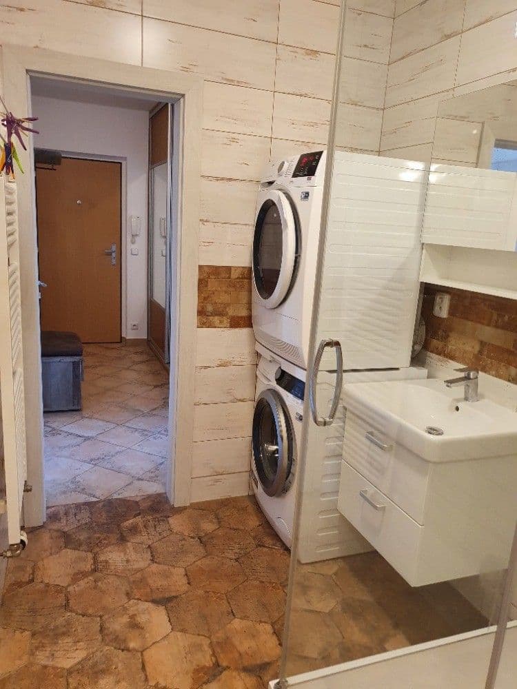 1 bedroom with open-plan kitchen flat for sale, 51 m², Okružní, Vestec, Středočeský Region 1 bedroom with open-plan kitchen flat for sale, 51 m², Okružní, Vestec, Středočeský Region