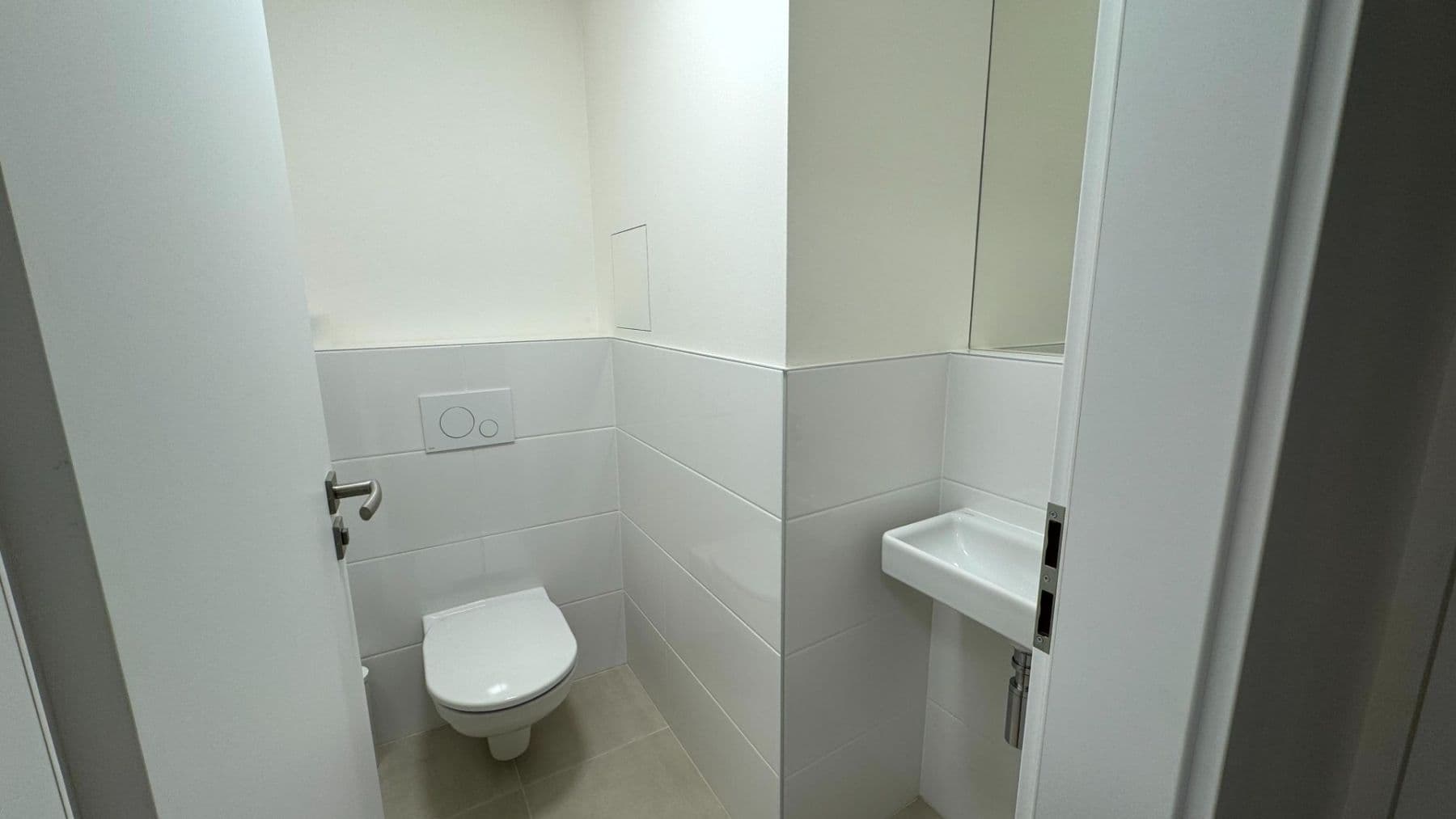 2 bedroom with open-plan kitchen flat to rent, 87 m², Nad Kolčavkou, Prague, Prague 2 bedroom with open-plan kitchen flat to rent, 87 m², Nad Kolčavkou, Prague, Prague