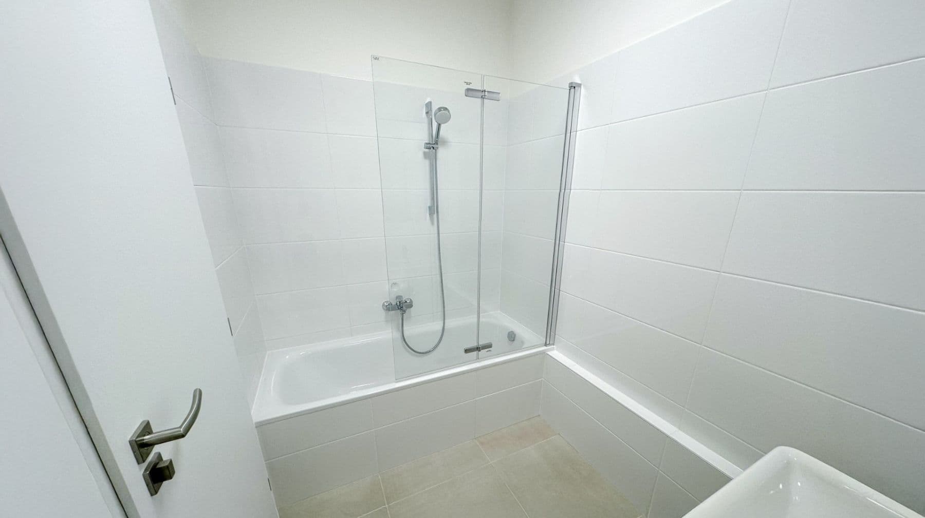 2 bedroom with open-plan kitchen flat to rent, 87 m², Nad Kolčavkou, Prague, Prague 2 bedroom with open-plan kitchen flat to rent, 87 m², Nad Kolčavkou, Prague, Prague