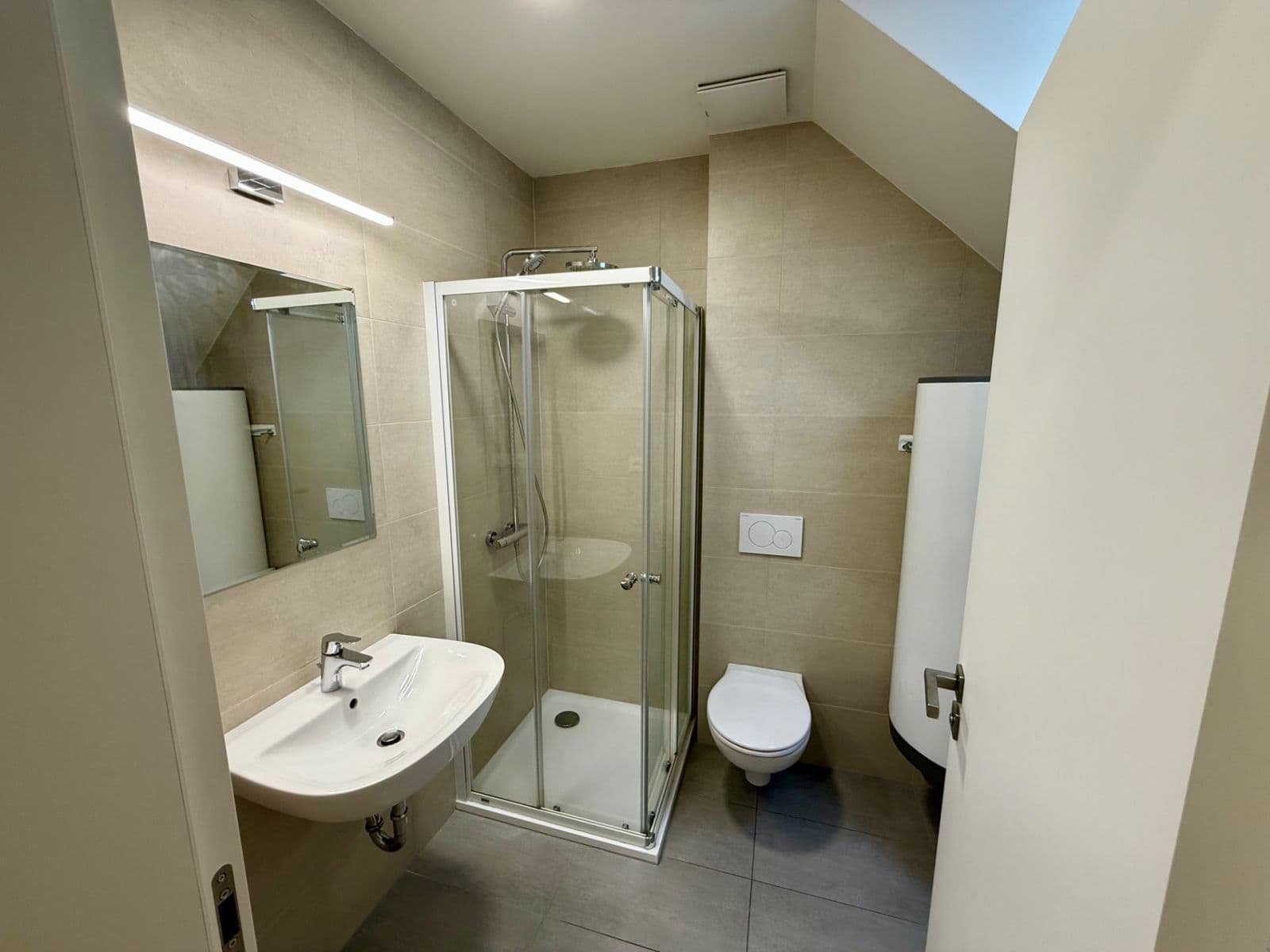 Studio flat to rent, 24 m², Pod Rybníkem, Prague, Prague Studio flat to rent, 24 m², Pod Rybníkem, Prague, Prague