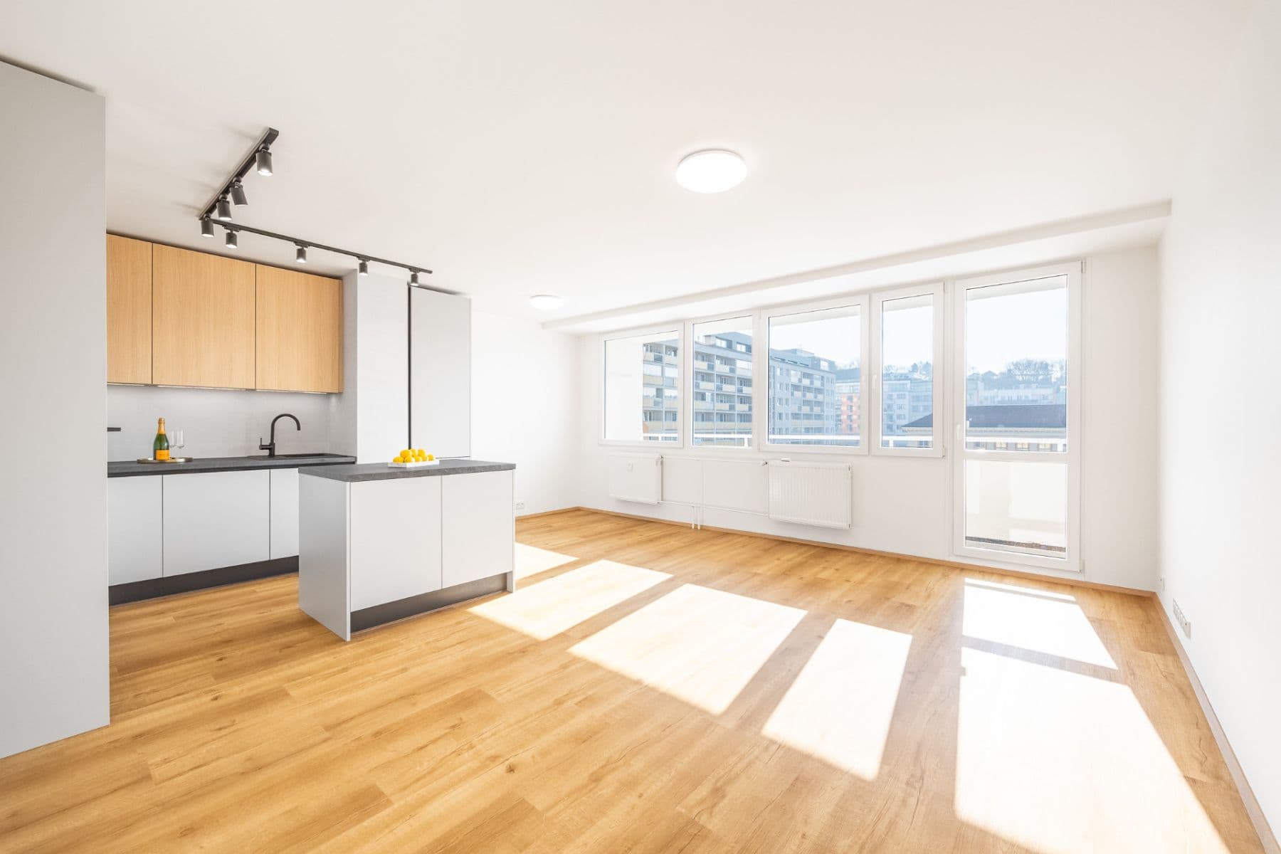 2 bedroom with open-plan kitchen flat for sale, 79 m², Roháčova, Prague, Prague 2 bedroom with open-plan kitchen flat for sale, 79 m², Roháčova, Prague, Prague