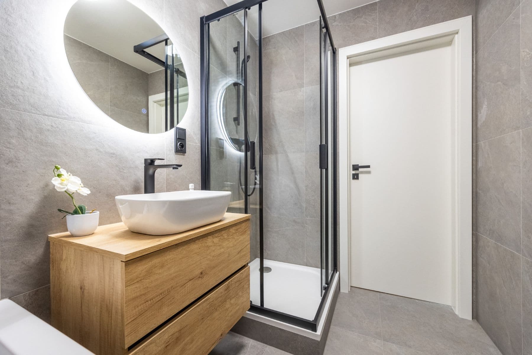 2 bedroom with open-plan kitchen flat for sale, 79 m², Roháčova, Prague, Prague 2 bedroom with open-plan kitchen flat for sale, 79 m², Roháčova, Prague, Prague