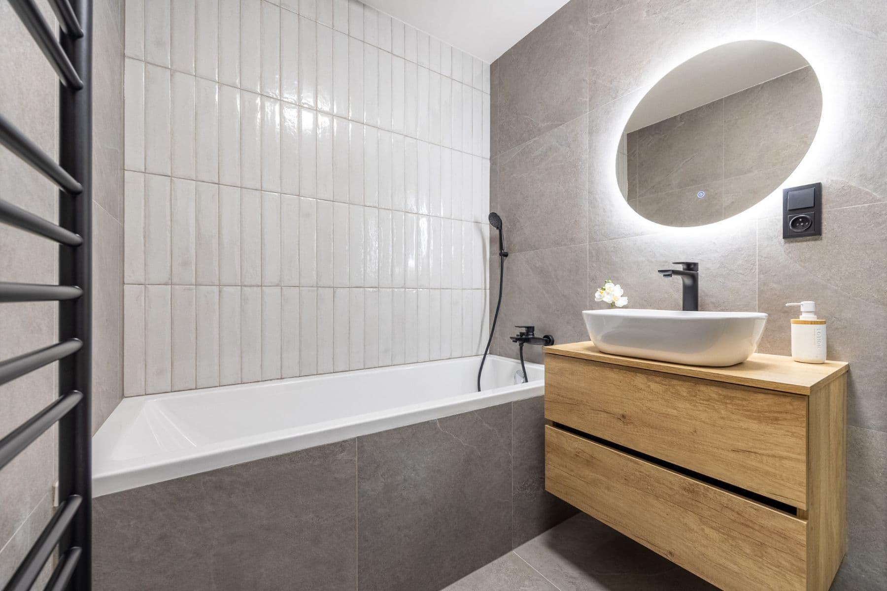 2 bedroom with open-plan kitchen flat for sale, 79 m², Roháčova, Prague, Prague 2 bedroom with open-plan kitchen flat for sale, 79 m², Roháčova, Prague, Prague