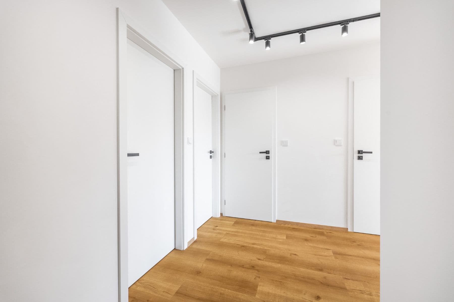 2 bedroom with open-plan kitchen flat for sale, 79 m², Roháčova, Prague, Prague 2 bedroom with open-plan kitchen flat for sale, 79 m², Roháčova, Prague, Prague