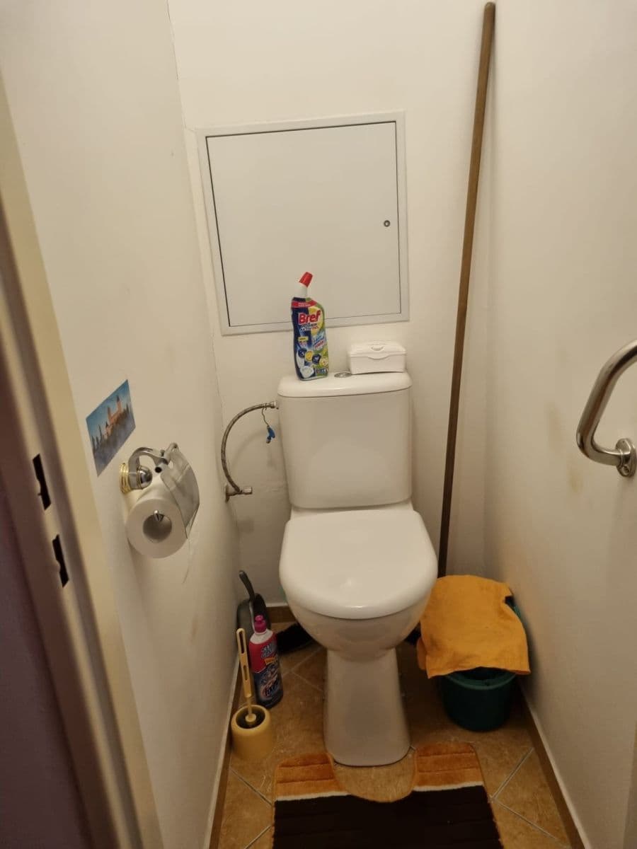 1 bedroom with open-plan kitchen flat to rent, 40 m², Pod Vrchem, Mělník, Středočeský Region 1 bedroom with open-plan kitchen flat to rent, 40 m², Pod Vrchem, Mělník, Středočeský Region