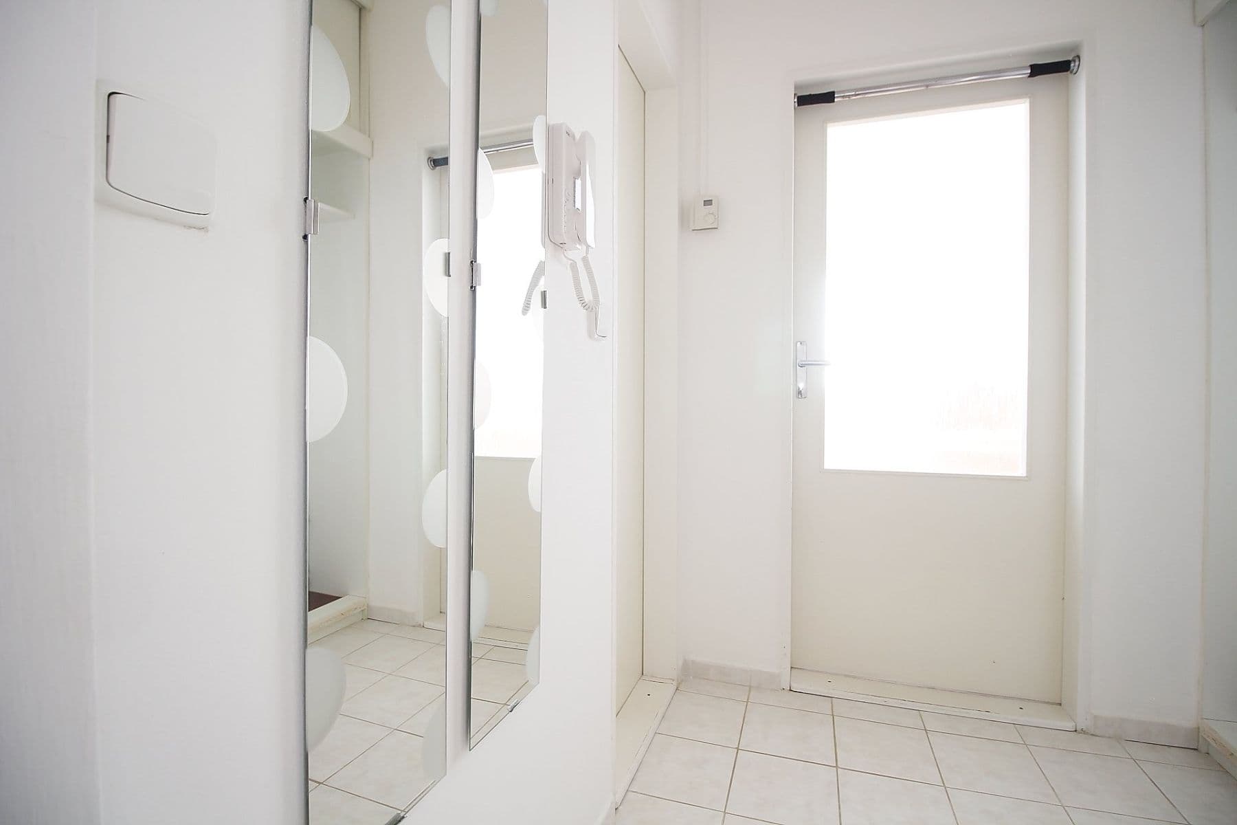 Studio flat to rent, 30 m², Pelušková, Prague, Prague Studio flat to rent, 30 m², Pelušková, Prague, Prague