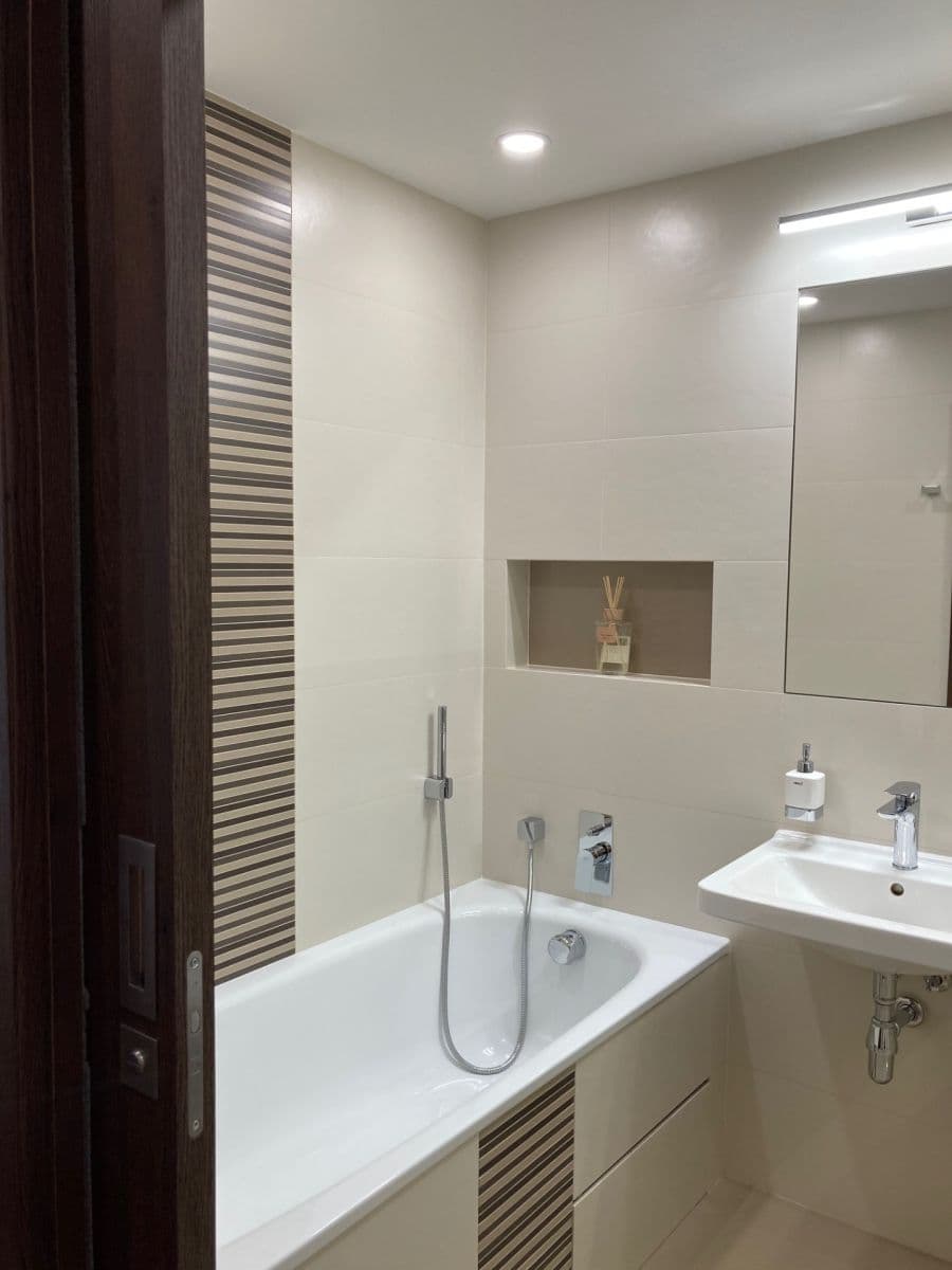 2 bedroom with open-plan kitchen flat for sale, 78 m², Bellušova, Prague, Prague 2 bedroom with open-plan kitchen flat for sale, 78 m², Bellušova, Prague, Prague