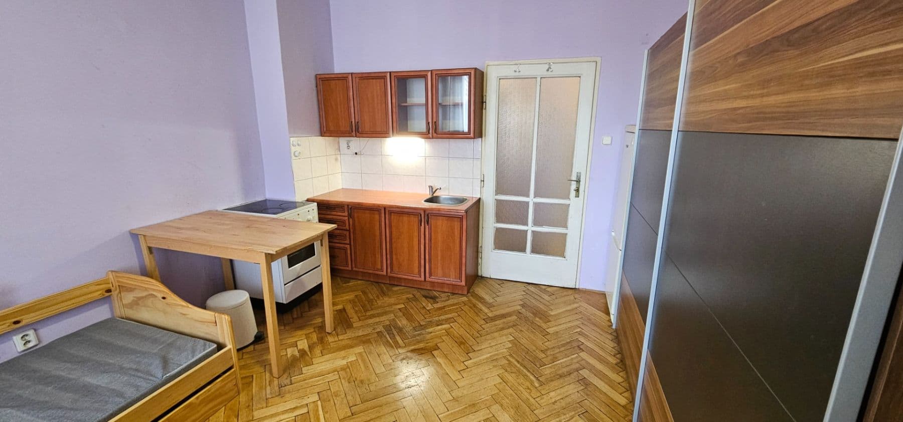 Studio flat to rent, 30 m², Jankovcova, Prague, Prague Studio flat to rent, 30 m², Jankovcova, Prague, Prague