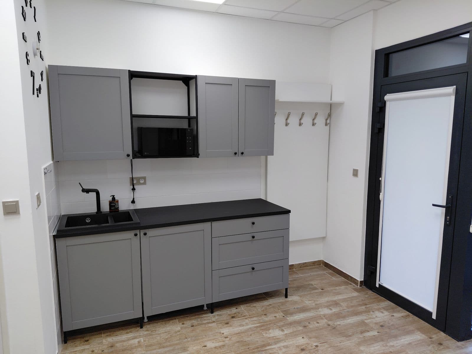 non-residential property to rent, 23 m², Zenklova, Prague, Prague non-residential property to rent, 23 m², Zenklova, Prague, Prague