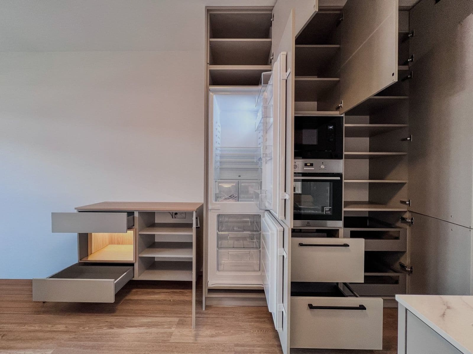 Studio flat to rent, 32 m², Poděbradská, Prague, Prague Studio flat to rent, 32 m², Poděbradská, Prague, Prague