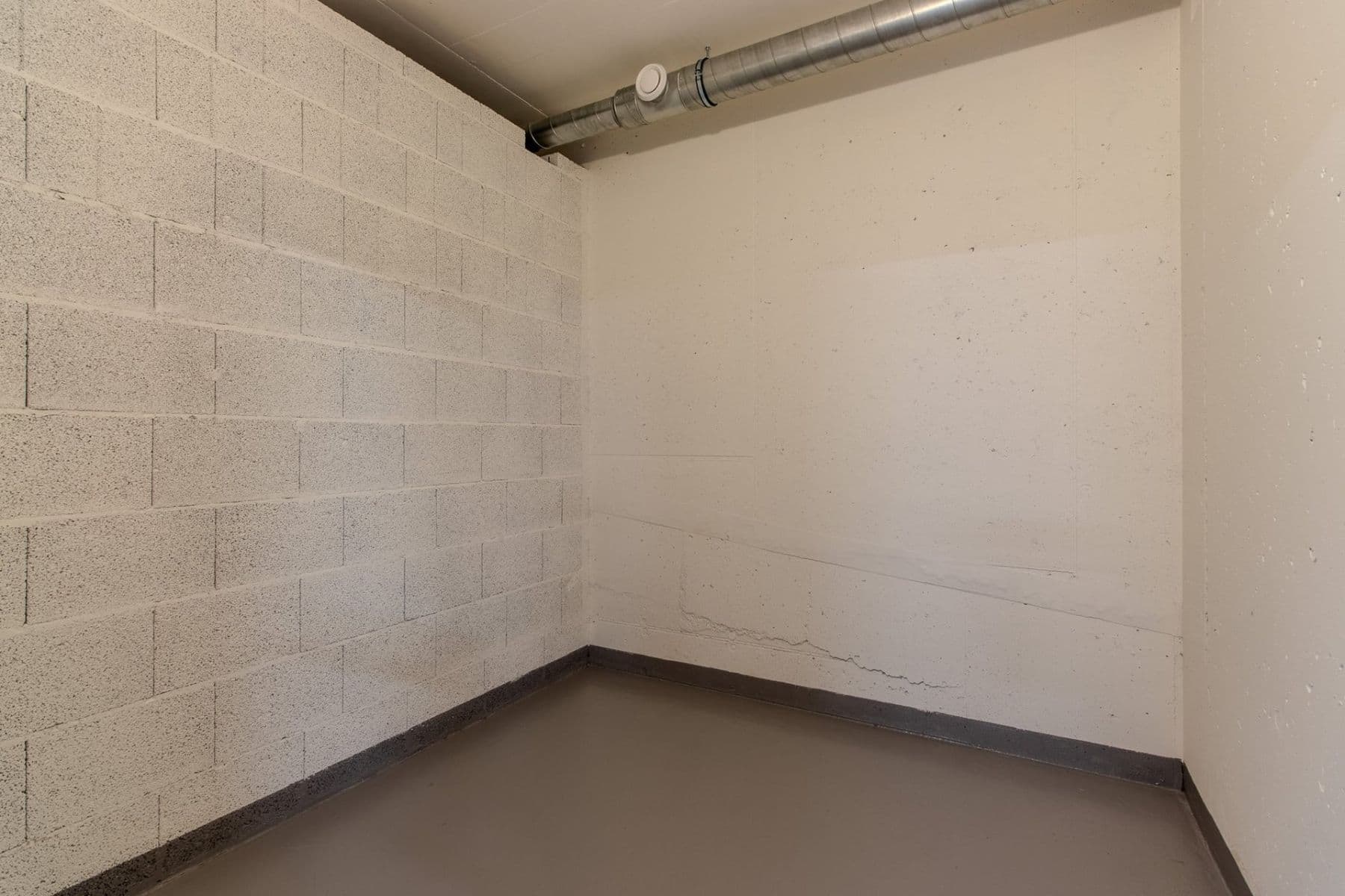 Studio flat to rent, 32 m², Poděbradská, Prague, Prague Studio flat to rent, 32 m², Poděbradská, Prague, Prague