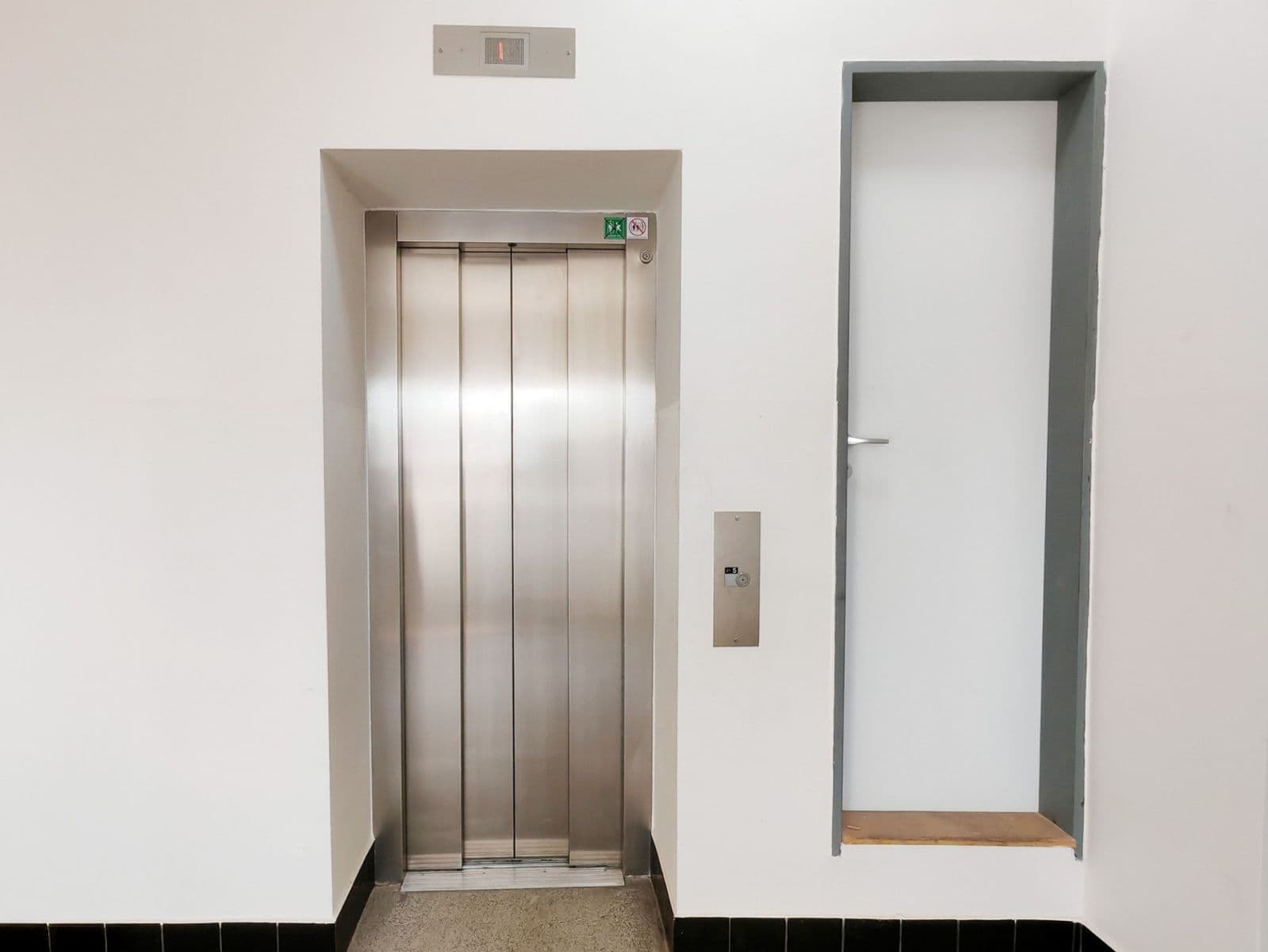 1 bedroom with open-plan kitchen flat to rent, 52 m², Na Stezce, Prague, Prague 1 bedroom with open-plan kitchen flat to rent, 52 m², Na Stezce, Prague, Prague