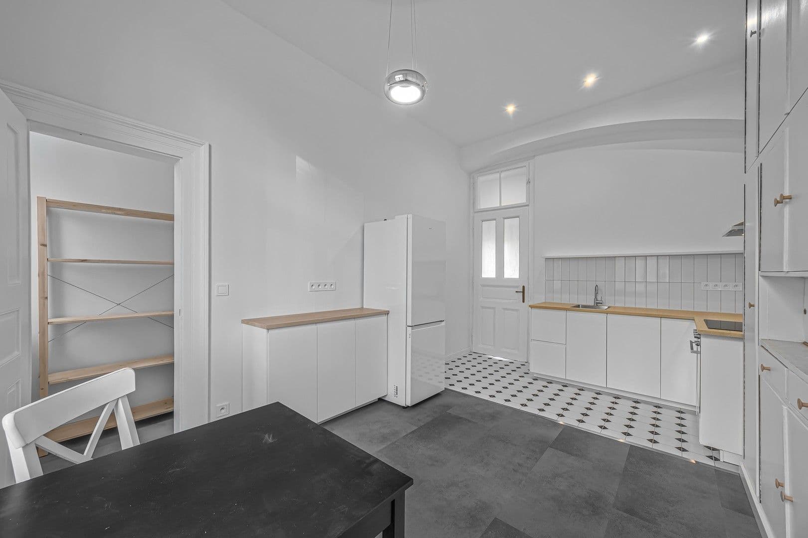 2 bedroom flat to rent, 73 m², Jana Zajíce, Prague, Prague 2 bedroom flat to rent, 73 m², Jana Zajíce, Prague, Prague