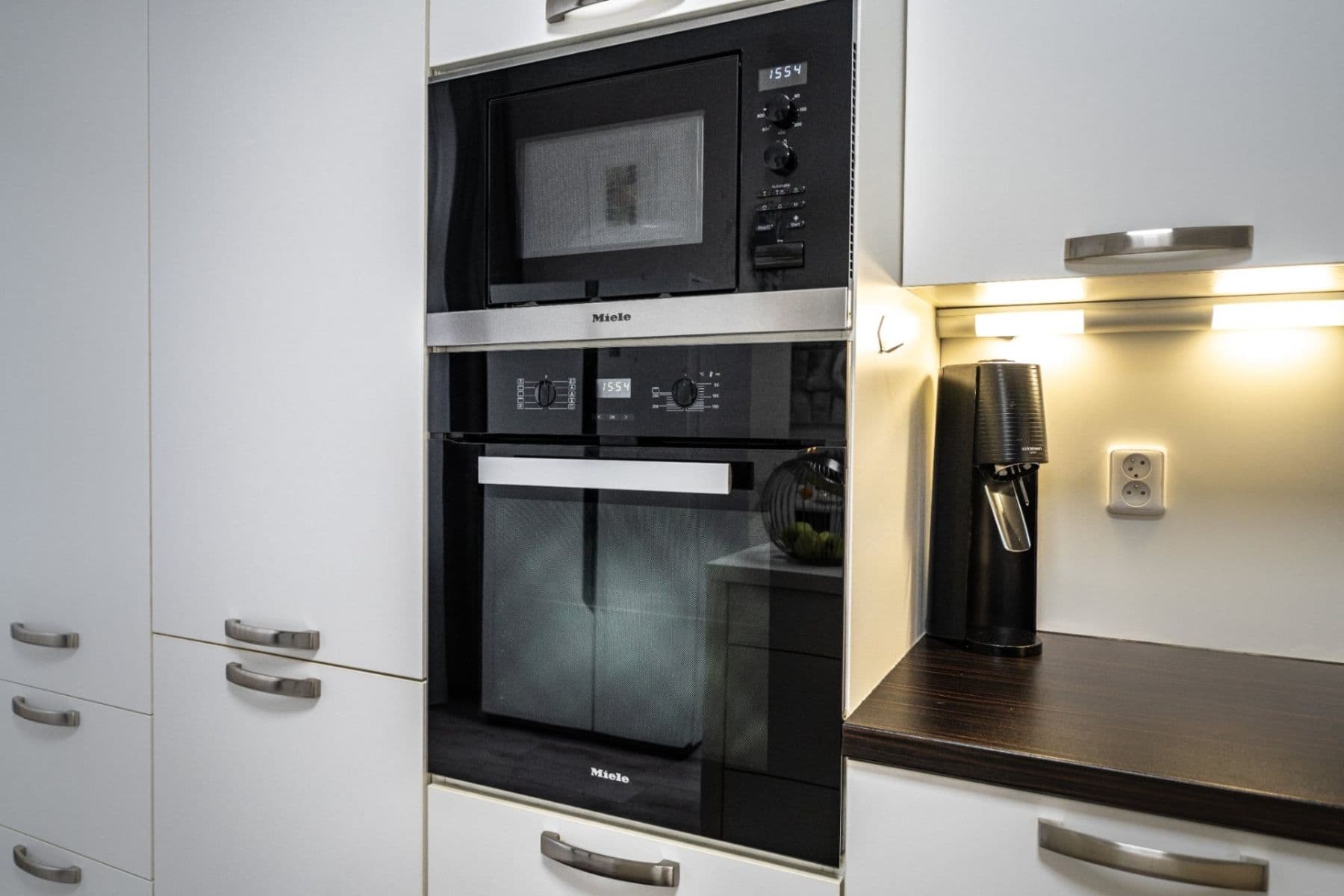 2 bedroom with open-plan kitchen flat to rent, 87 m², Sokolovská, Prague, Prague 2 bedroom with open-plan kitchen flat to rent, 87 m², Sokolovská, Prague, Prague