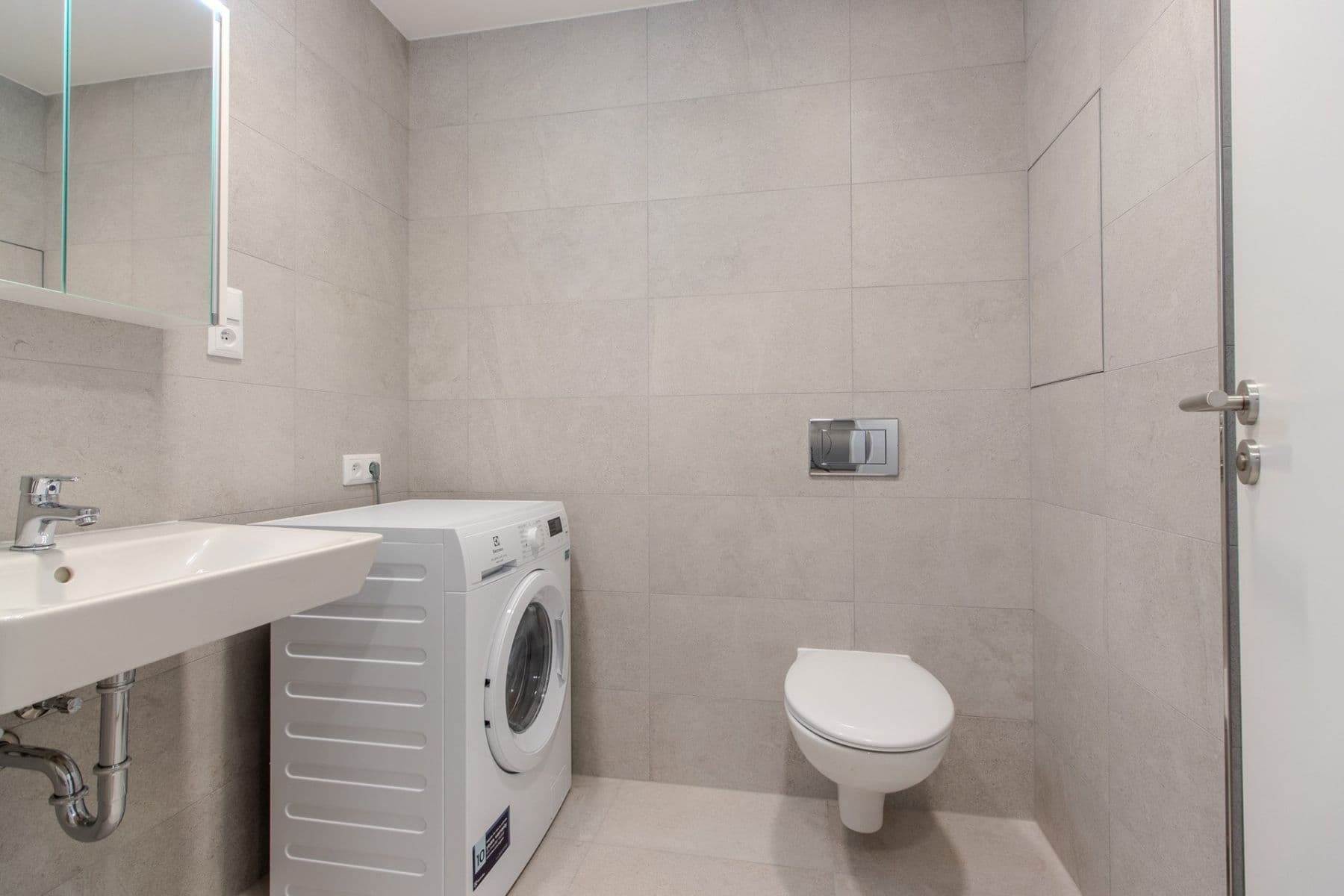 Studio flat to rent, 32 m², Poděbradská, Prague, Prague Studio flat to rent, 32 m², Poděbradská, Prague, Prague