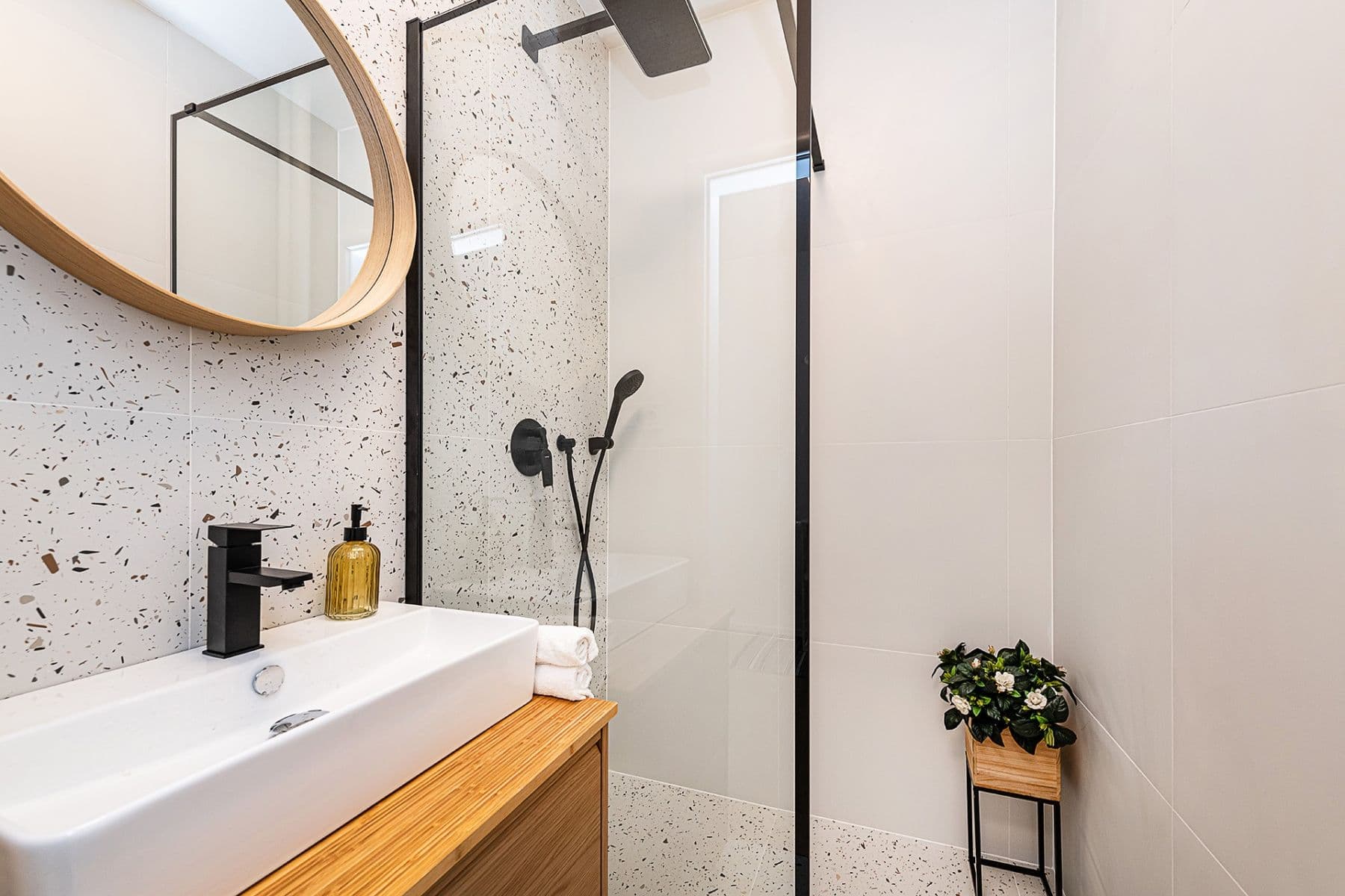 2 bedroom with open-plan kitchen flat for sale, 56 m², Evropská, Prague, Prague 2 bedroom with open-plan kitchen flat for sale, 56 m², Evropská, Prague, Prague