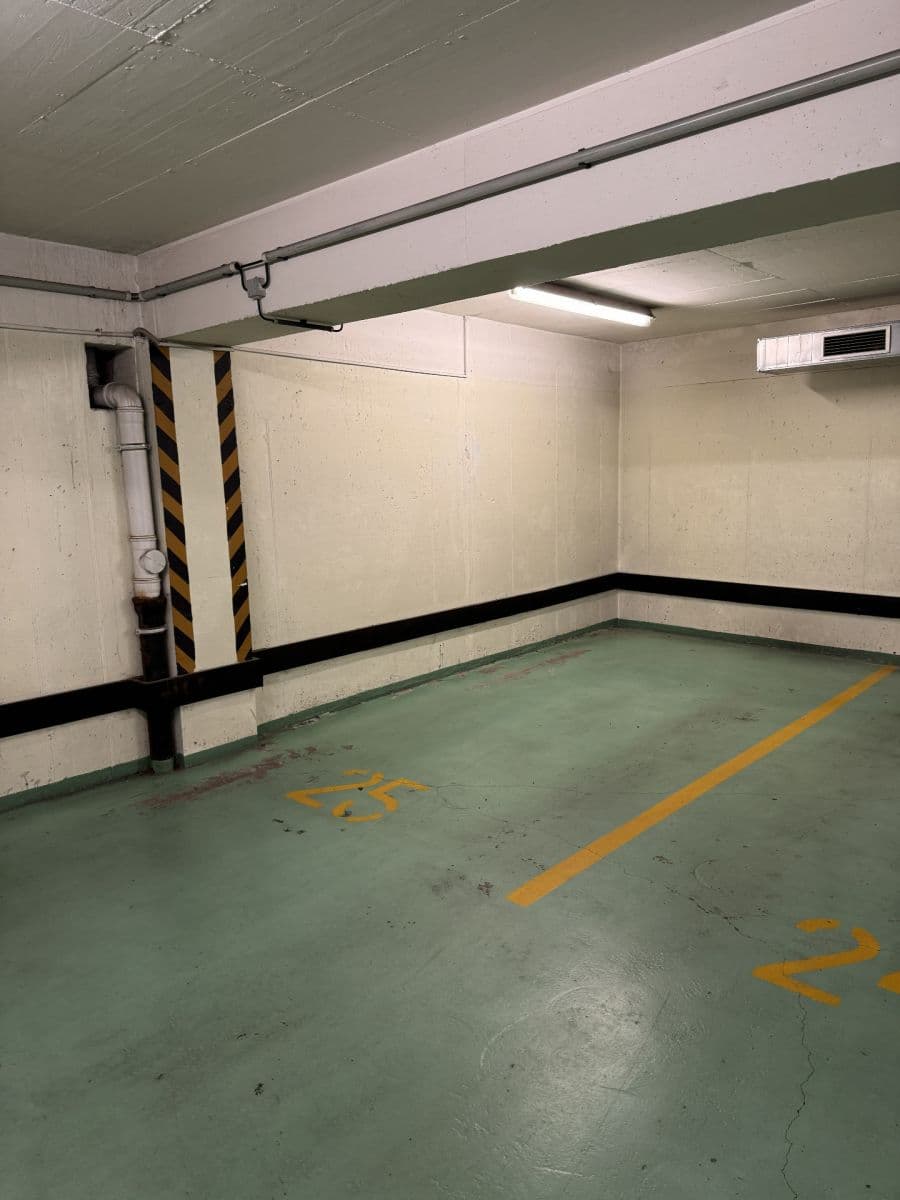 garage for sale, 12 m², Jeseniova, Prague, Prague garage for sale, 12 m², Jeseniova, Prague, Prague