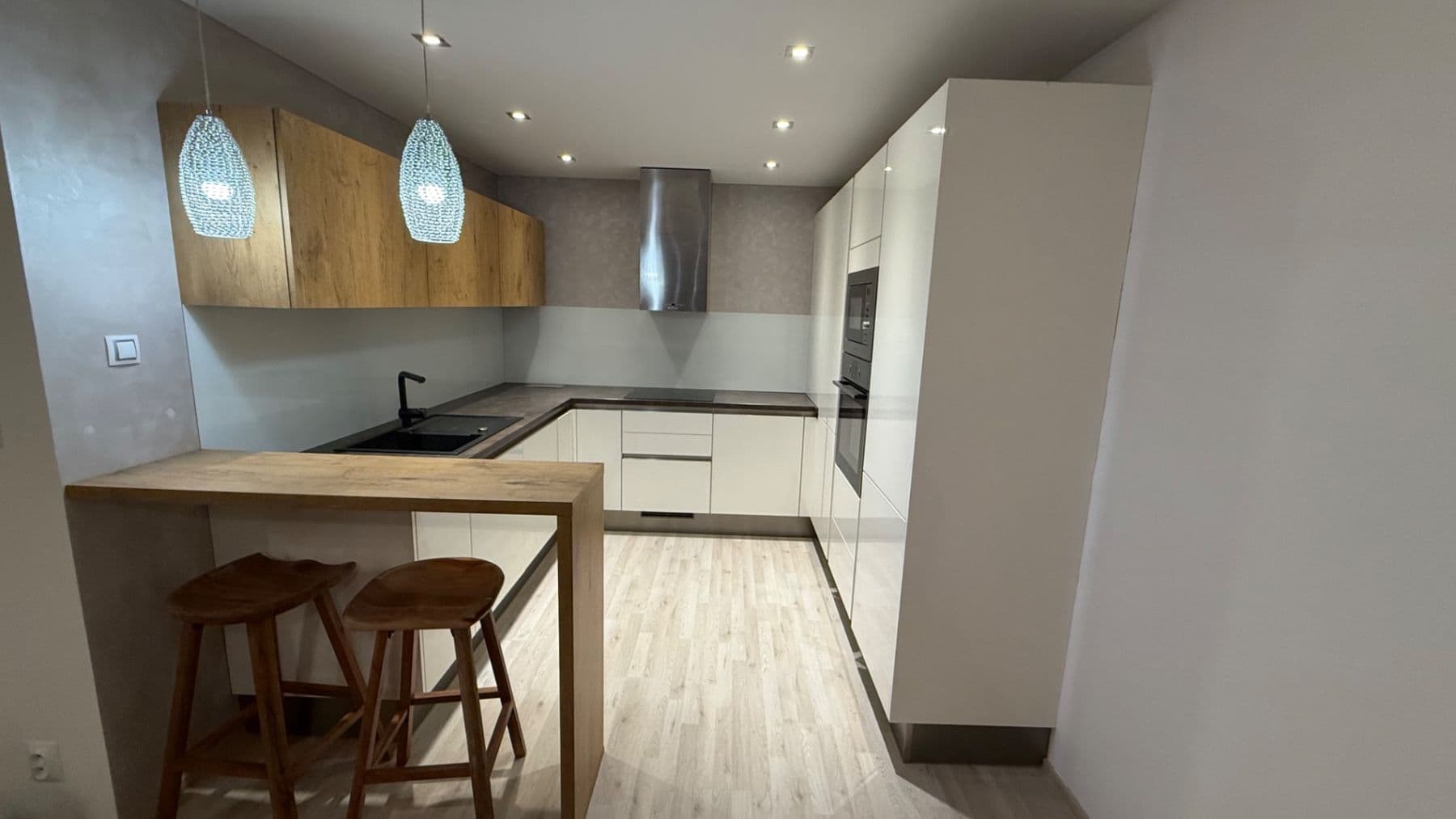 1 bedroom with open-plan kitchen flat to rent, 65 m², Kigginsova, Brno, Jihomoravský Region 1 bedroom with open-plan kitchen flat to rent, 65 m², Kigginsova, Brno, Jihomoravský Region