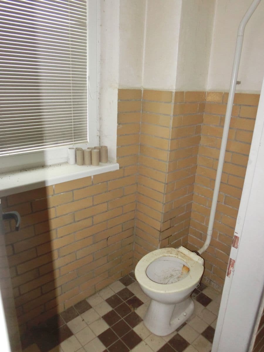 non-residential property for sale, 800 m², Jiřího Potůčka, Pardubice, Pardubický Region non-residential property for sale, 800 m², Jiřího Potůčka, Pardubice, Pardubický Region