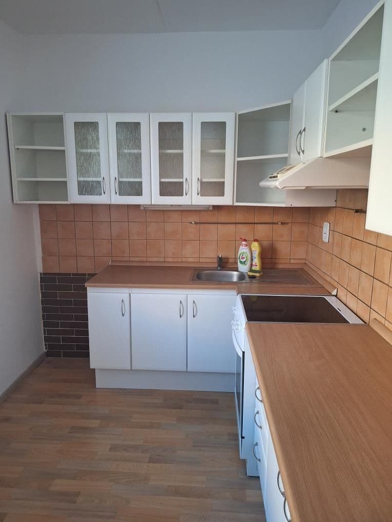 3 bedroom flat to rent, 72 m², N. Frýda, České Budějovice, Jihočeský Region 3 bedroom flat to rent, 72 m², N. Frýda, České Budějovice, Jihočeský Region