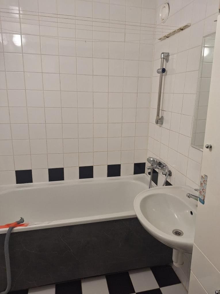 3 bedroom flat to rent, 72 m², N. Frýda, České Budějovice, Jihočeský Region 3 bedroom flat to rent, 72 m², N. Frýda, České Budějovice, Jihočeský Region