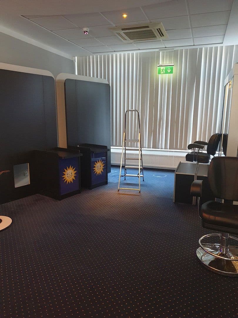 non-residential property to rent, 297 m², Pinneberstraße 155, Ellerbek, Schleswig-Holstein non-residential property to rent, 297 m², Pinneberstraße 155, Ellerbek, Schleswig-Holstein