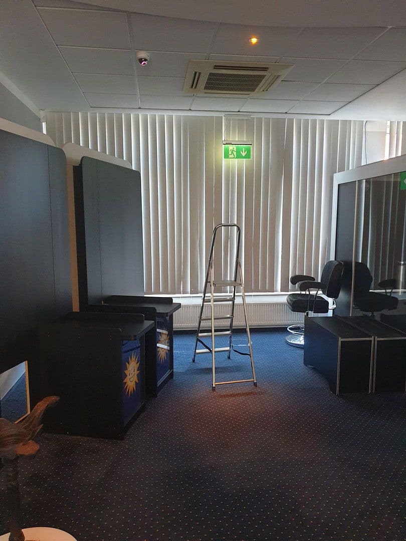 non-residential property to rent, 297 m², Pinneberstraße 155, Ellerbek, Schleswig-Holstein non-residential property to rent, 297 m², Pinneberstraße 155, Ellerbek, Schleswig-Holstein