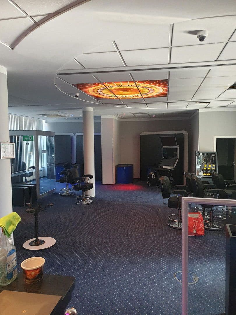 non-residential property to rent, 297 m², Pinneberstraße 155, Ellerbek, Schleswig-Holstein non-residential property to rent, 297 m², Pinneberstraße 155, Ellerbek, Schleswig-Holstein