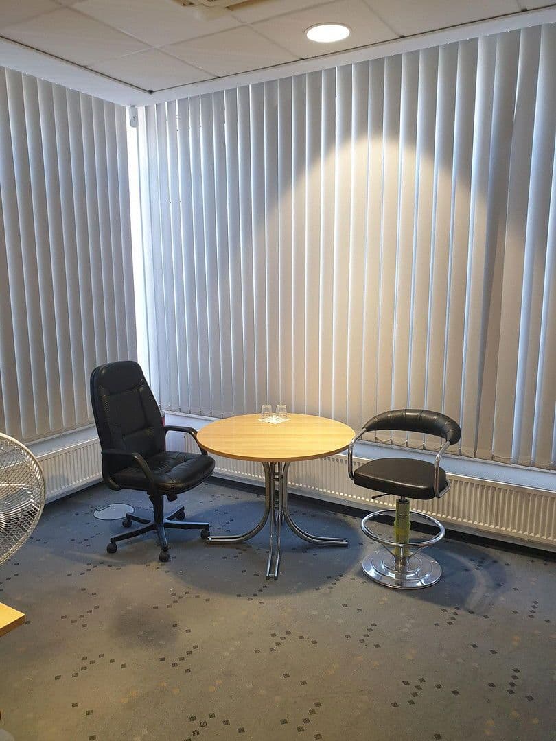 non-residential property to rent, 297 m², Pinneberstraße 155, Ellerbek, Schleswig-Holstein non-residential property to rent, 297 m², Pinneberstraße 155, Ellerbek, Schleswig-Holstein