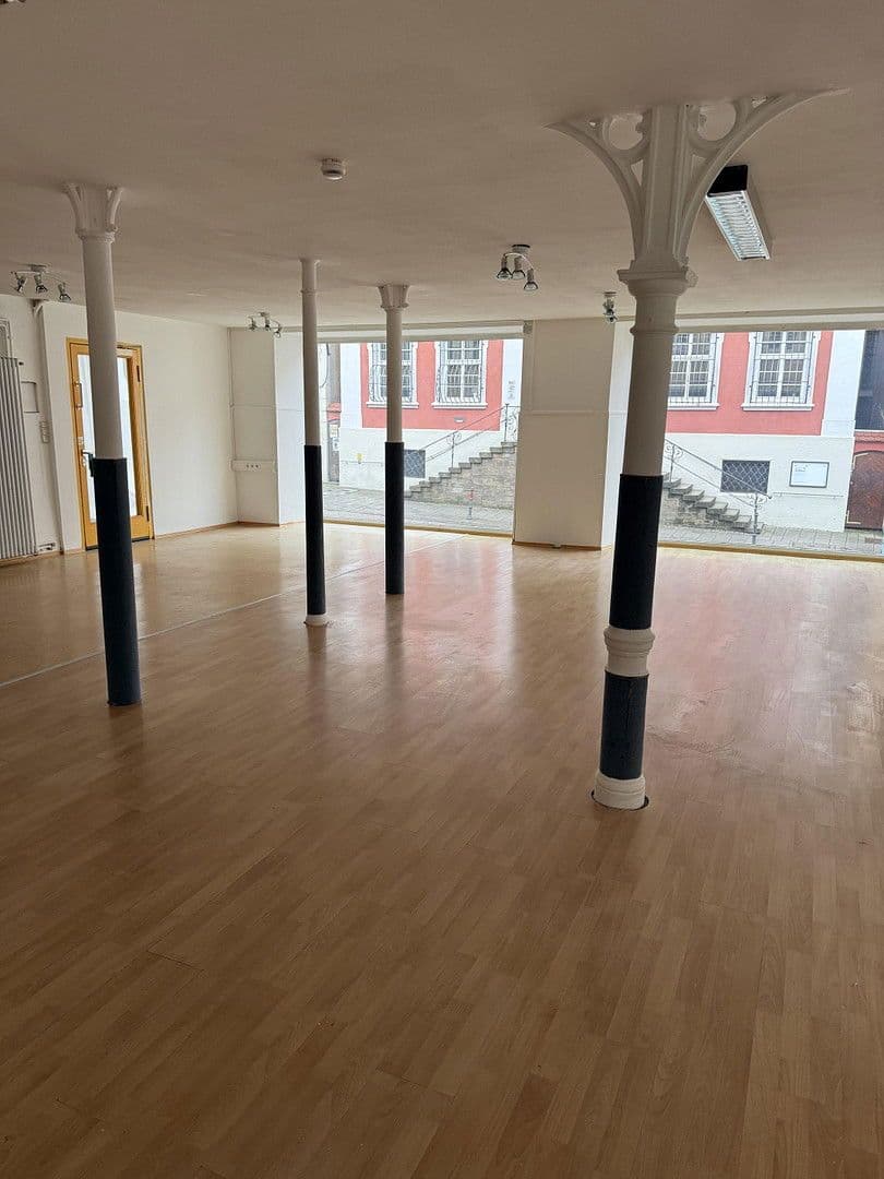 non-residential property to rent, 136 m², Spitalstrasse 17, Ellwangen (Jagst), Baden-Württemberg non-residential property to rent, 136 m², Spitalstrasse 17, Ellwangen (Jagst), Baden-Württemberg