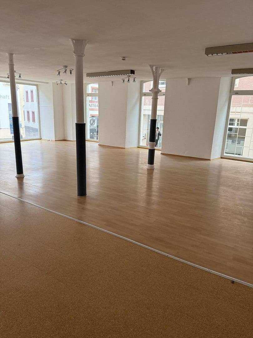 non-residential property to rent, 136 m², Spitalstrasse 17, Ellwangen (Jagst), Baden-Württemberg non-residential property to rent, 136 m², Spitalstrasse 17, Ellwangen (Jagst), Baden-Württemberg