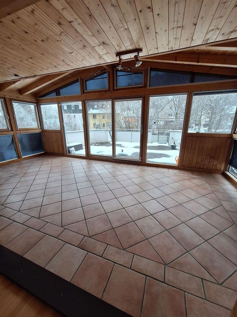 3 bedroom with open-plan kitchen flat to rent, 138 m², Tuttlingen, Baden-Württemberg 3 bedroom with open-plan kitchen flat to rent, 138 m², Tuttlingen, Baden-Württemberg