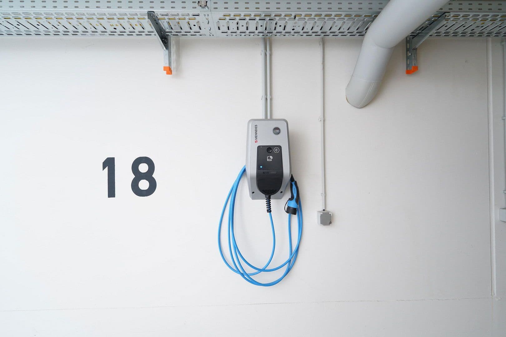 2 bedroom with open-plan kitchen flat for sale, 99 m², Stuttgart, Baden-Württemberg 2 bedroom with open-plan kitchen flat for sale, 99 m², Stuttgart, Baden-Württemberg