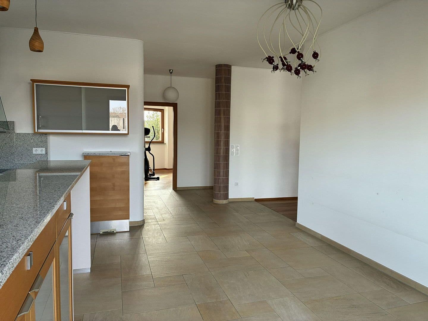 flat to rent, 220 m², Groß-Umstadt, Hesse flat to rent, 220 m², Groß-Umstadt, Hesse