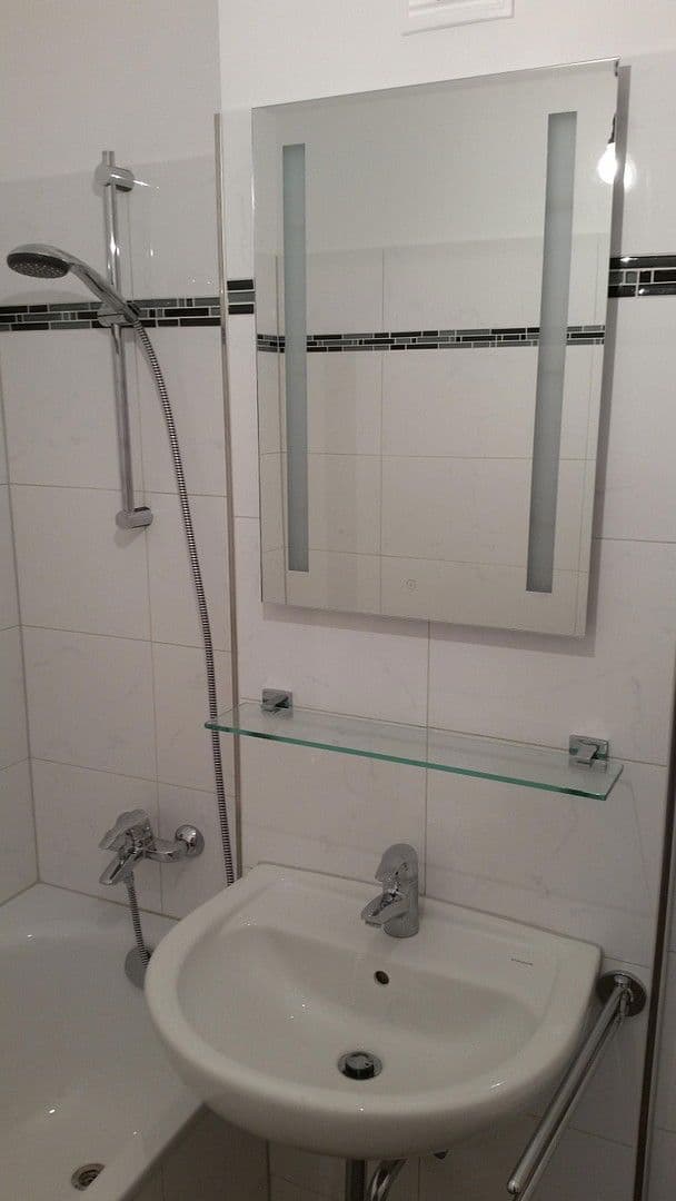 3 bedroom flat to rent, 63 m², Salbauerstrasse 5, München, Bavaria 3 bedroom flat to rent, 63 m², Salbauerstrasse 5, München, Bavaria