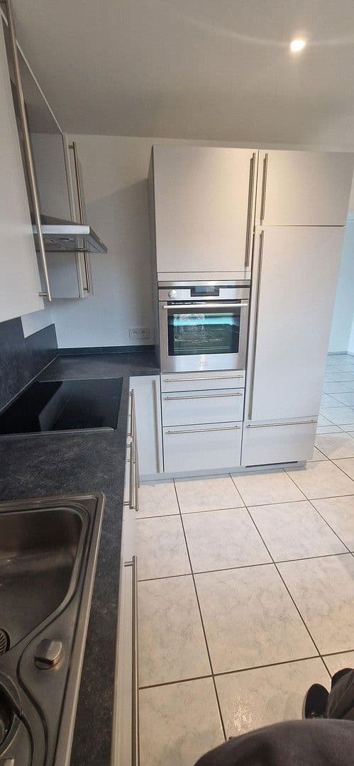 2 bedroom with open-plan kitchen flat to rent, 112 m², Rielasingen-Worblingen, Baden-Württemberg 2 bedroom with open-plan kitchen flat to rent, 112 m², Rielasingen-Worblingen, Baden-Württemberg