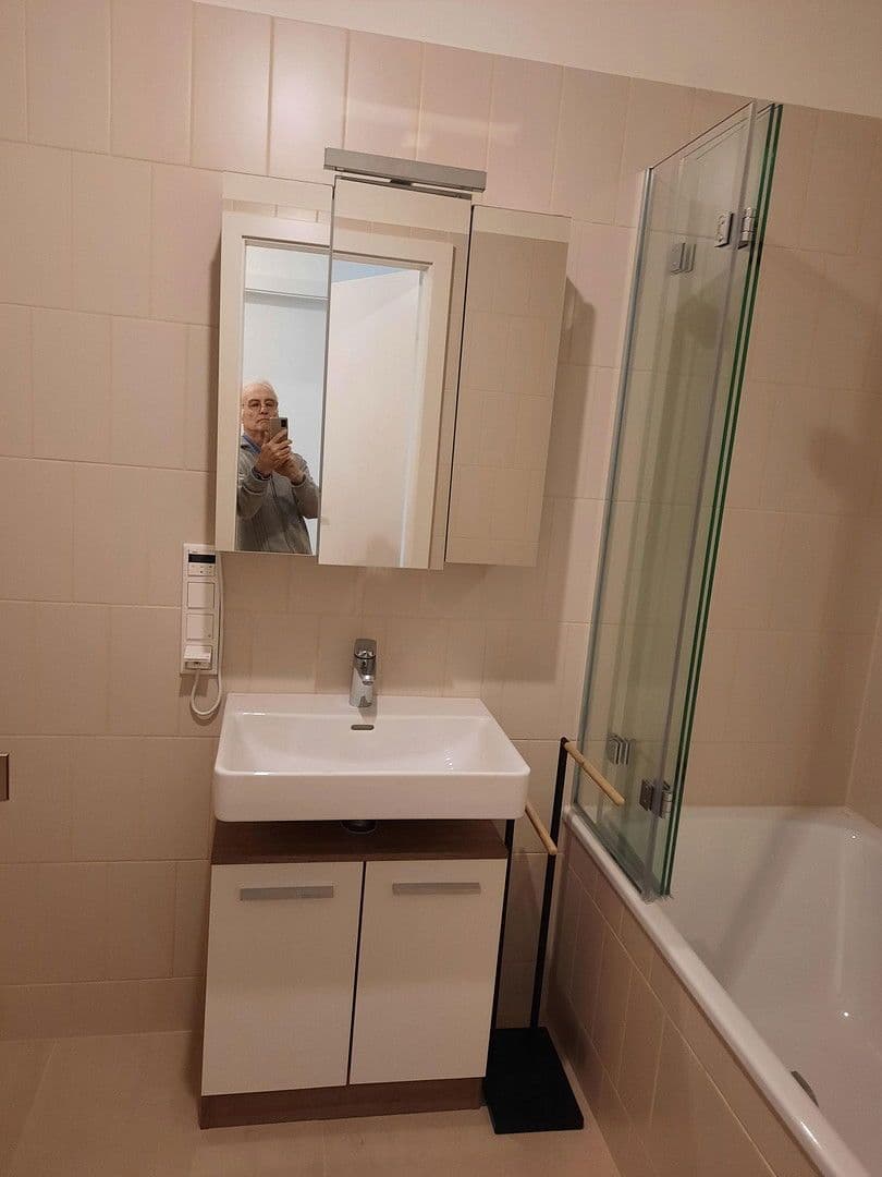 3 bedroom flat to rent, 74 m², Gerasdorfer Straße 105, Stiege 4, Wien, Vienna 3 bedroom flat to rent, 74 m², Gerasdorfer Straße 105, Stiege 4, Wien, Vienna