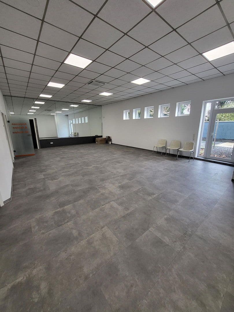 non-residential property to rent, 280 m², Viersener Straße 240, Mönchengladbach, North Rhine-Westphalia non-residential property to rent, 280 m², Viersener Straße 240, Mönchengladbach, North Rhine-Westphalia