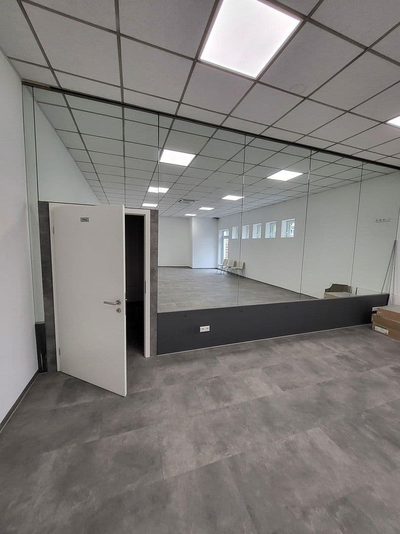 non-residential property to rent, 280 m², Viersener Straße 240, Mönchengladbach, North Rhine-Westphalia non-residential property to rent, 280 m², Viersener Straße 240, Mönchengladbach, North Rhine-Westphalia