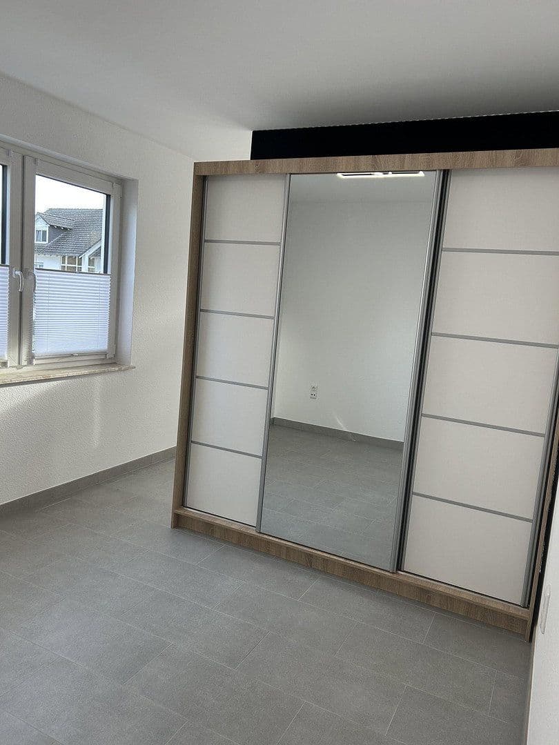 Studio flat to rent, 56 m², Wiesweg 8, Eltville am Rhein, Hesse Studio flat to rent, 56 m², Wiesweg 8, Eltville am Rhein, Hesse